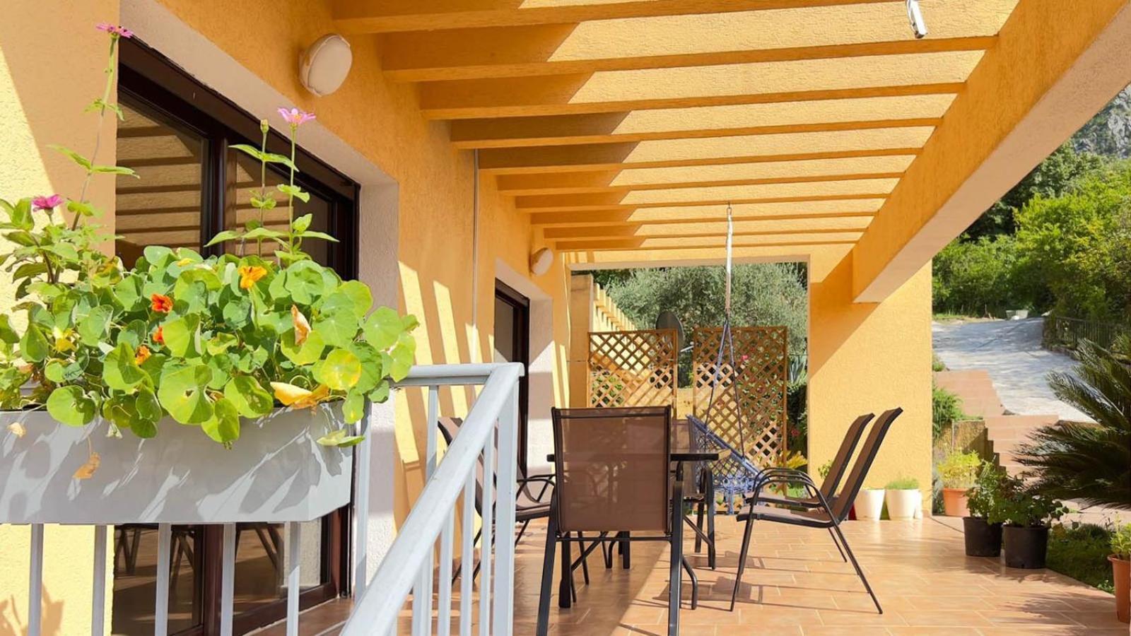 Villa Risan Apartments Buitenkant foto