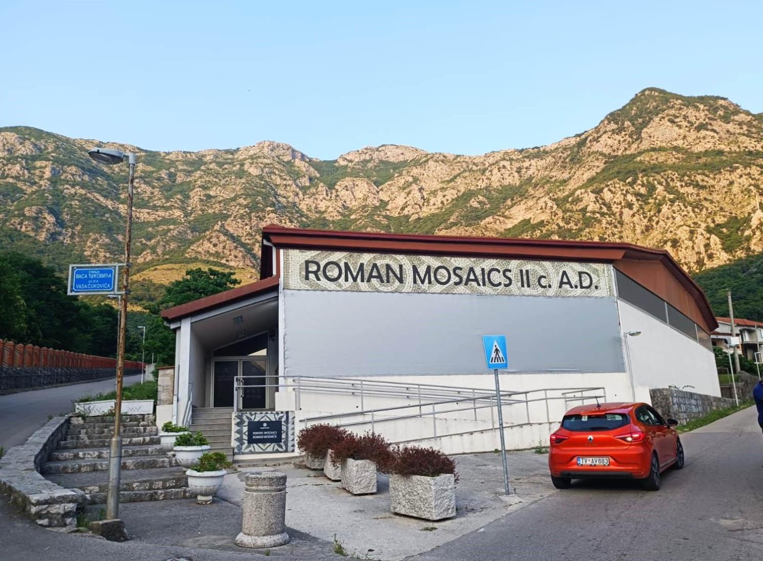 Villa Risan Apartments Buitenkant foto